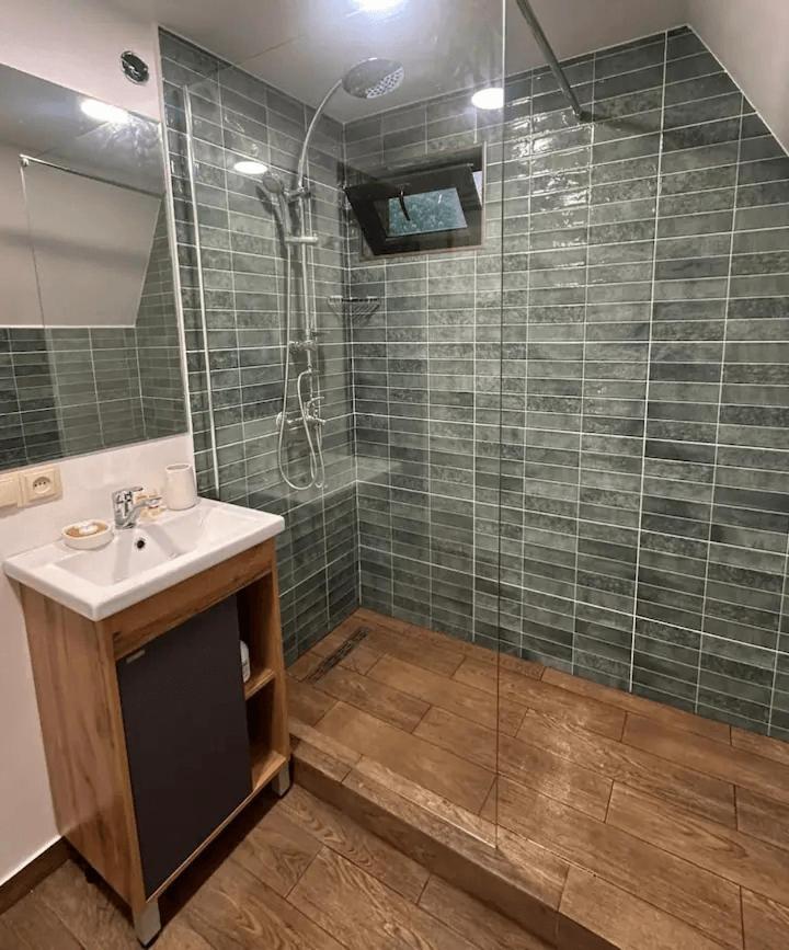 A&B Cottages Степанцмінда Екстер'єр фото